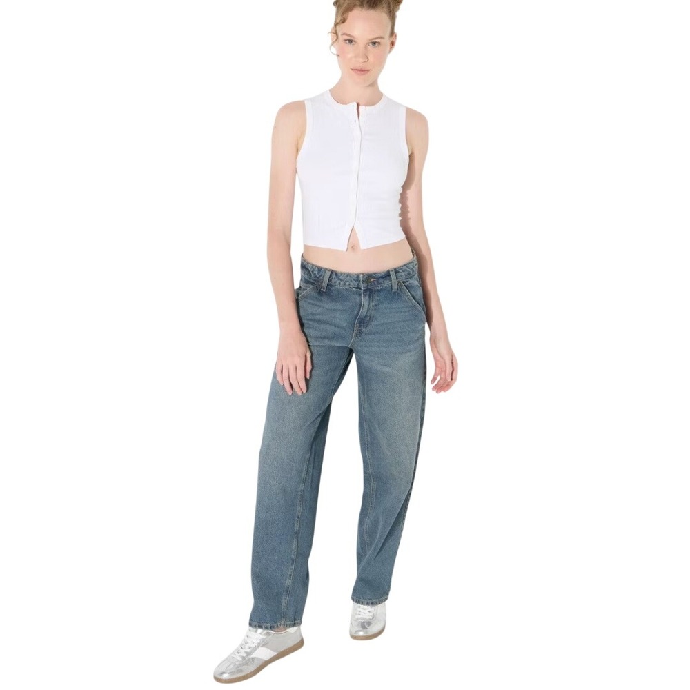 Wild Fable Women's Blue Medium Wash Mid Rise Relaxed Straight Leg Jeans Size 2